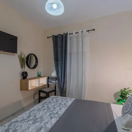 아파트 Sarita's &