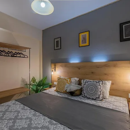 Sarita's & Apartamento Laganas