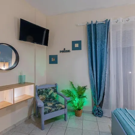 Sarita's & Apartamento Laganas