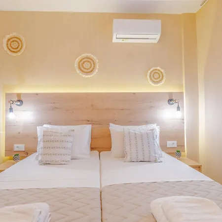 Sarita's & * Laganas