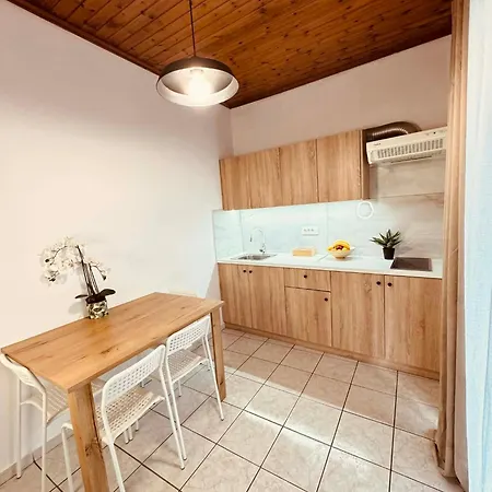 Sarita's & Лаганас