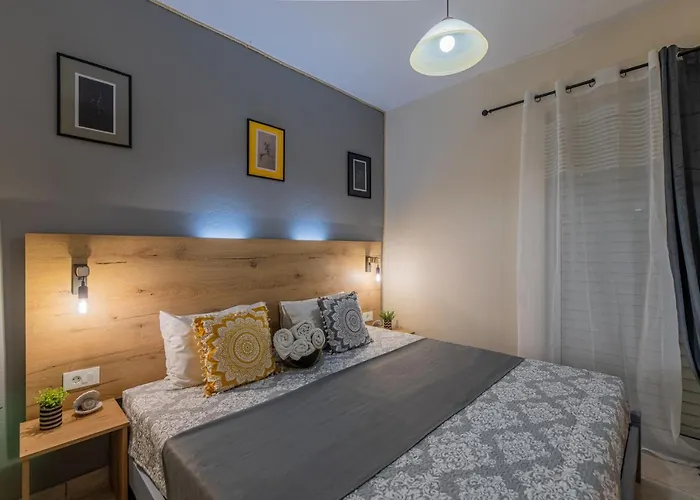 Sarita's & Apartment